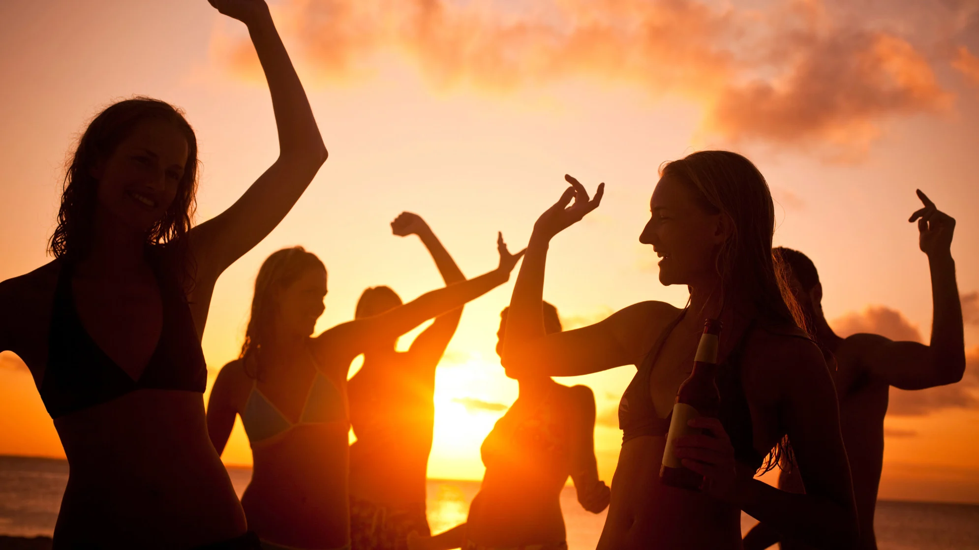 Dancing people